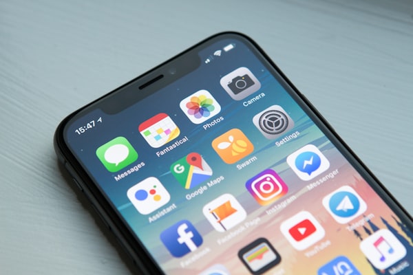 Mobile registration form for salon owners on Rizarv app